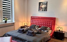 Apartament Centrum Chmielna 73C